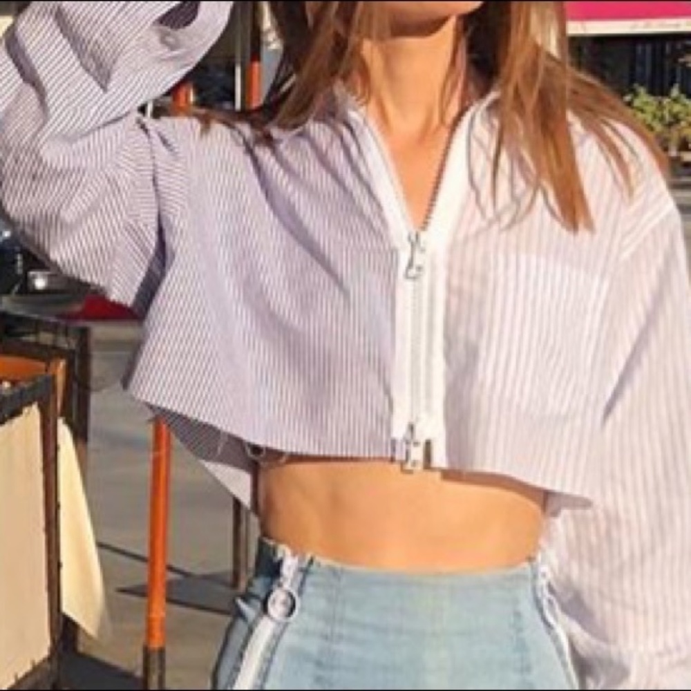 LF Cropped Zip-Front Striped Shirt Jacket in White and Light Blue